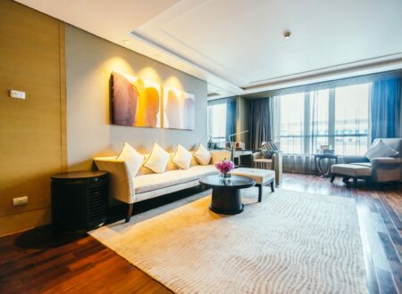 Departamento amplio para Palace Properties.